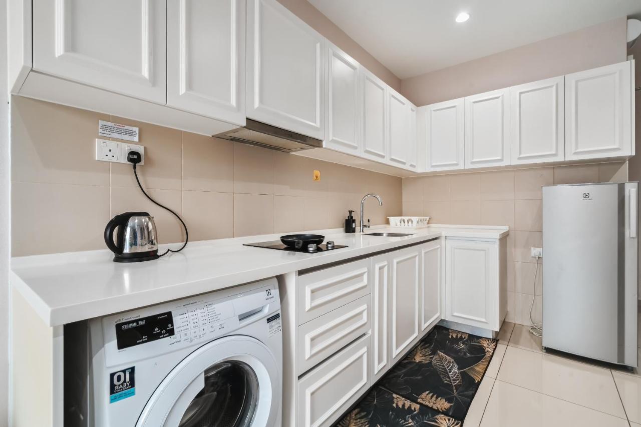 Hostahome Suites At I-City, Central Mall Shah Alam Bagian luar foto